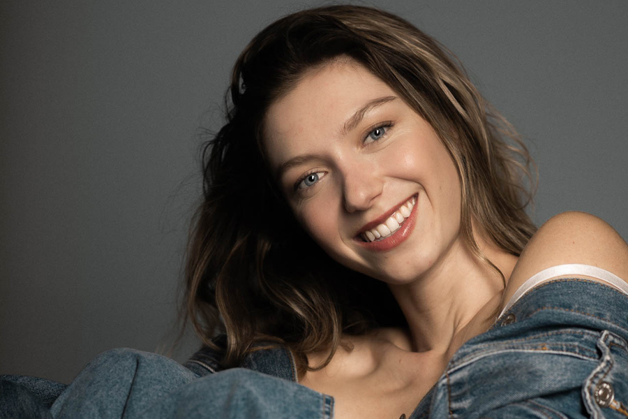 Isabella Blake Thomas: A Vivid Look at Her Career, Family, and Creative Path 2 isabella blake thoma